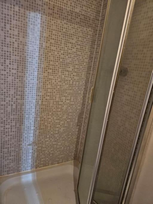 Big Double Room With Bathroom In 2 Bedroom Flat Kitchen Is Shared Harrow on the Hill Экстерьер фото