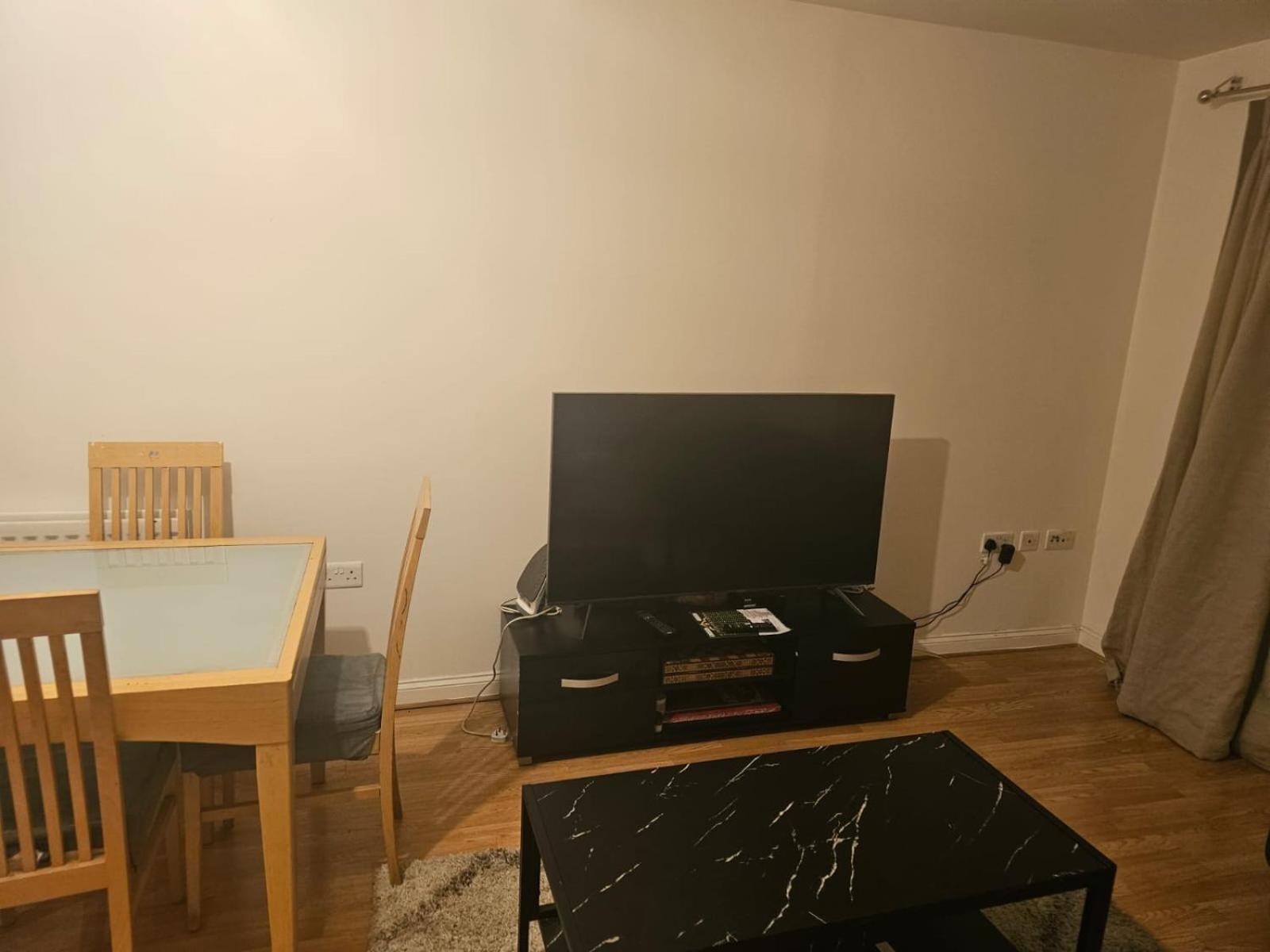 Big Double Room With Bathroom In 2 Bedroom Flat Kitchen Is Shared Harrow on the Hill Экстерьер фото